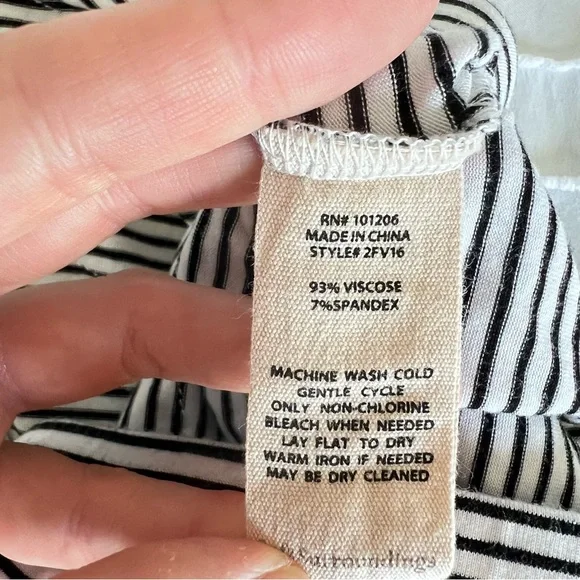 Soft Surroundings black white striped ruffle Rosemary pull on skirt size large - Picture 9 of 11